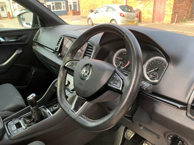 Skoda Karoq 1.5 Tsi Act Se L Suv Dsg Euro 6 Ss Black #12