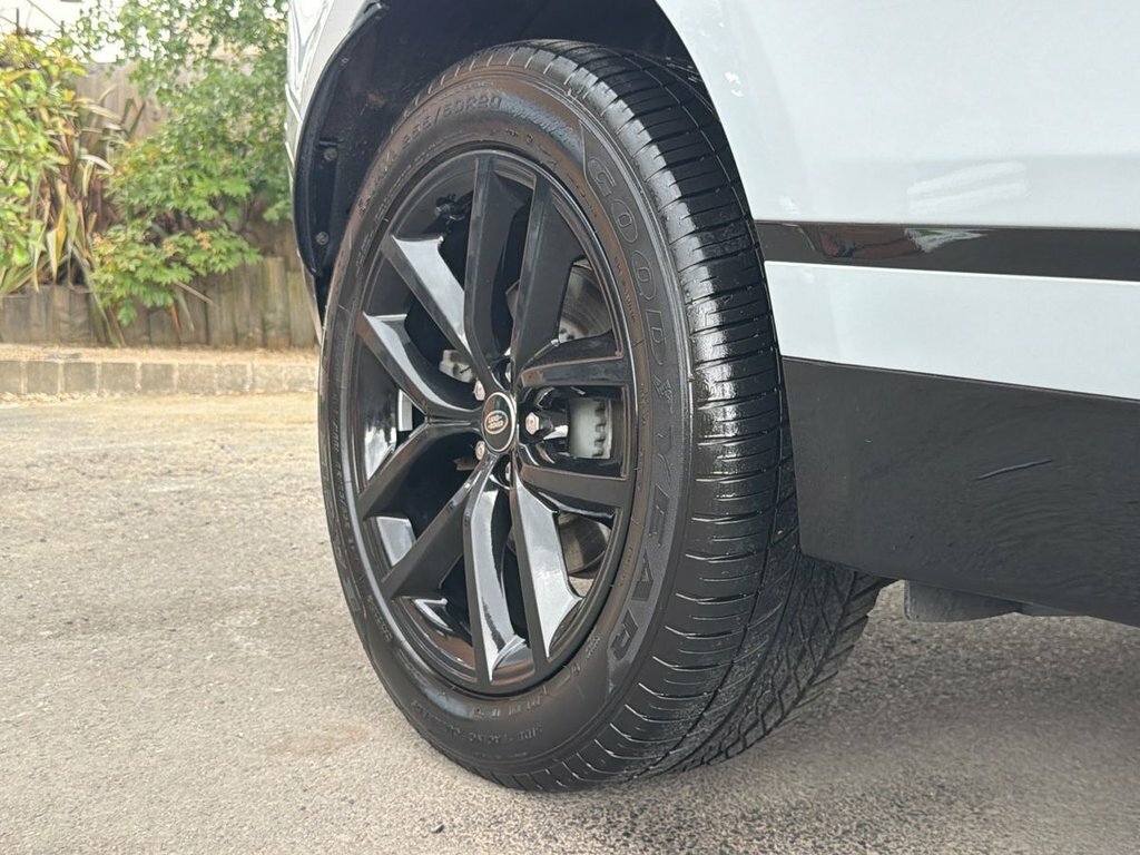Land Rover Range Rover Velar 2.0 P250 Edition Black #23