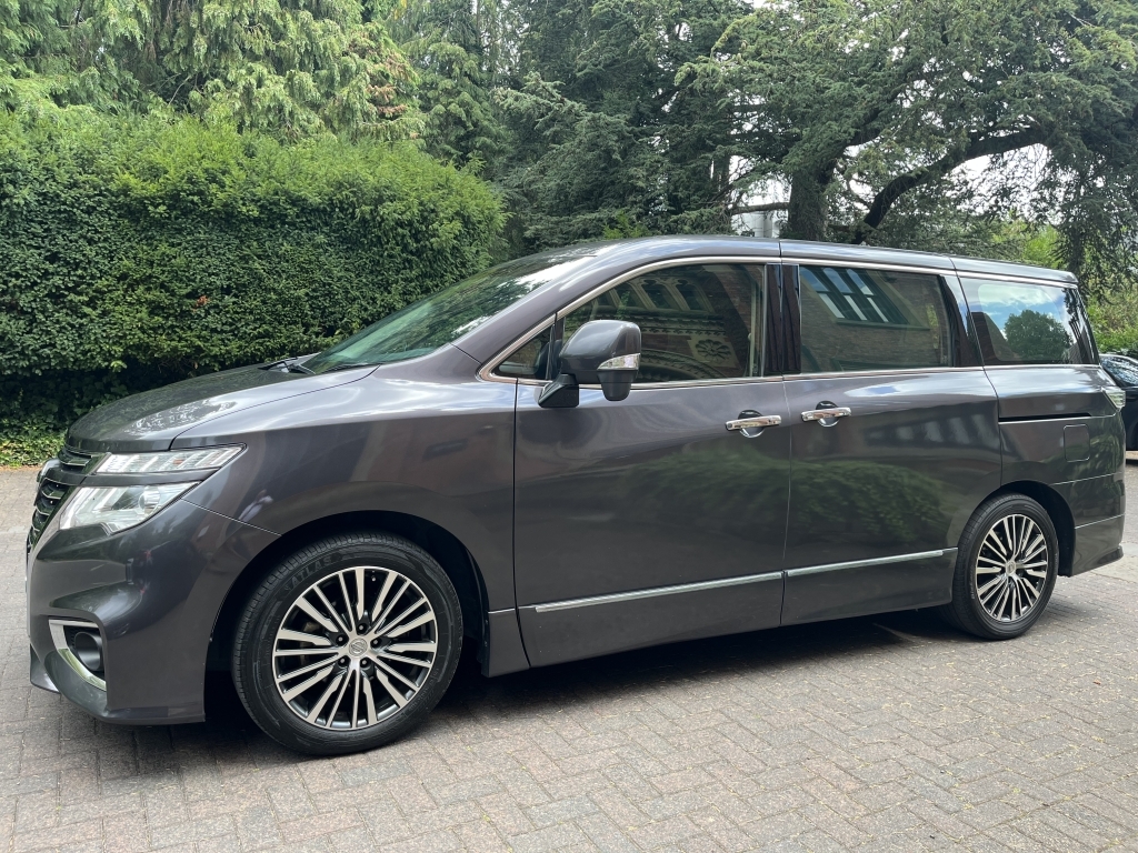 Nissan Elgrand Mpv Grey #5