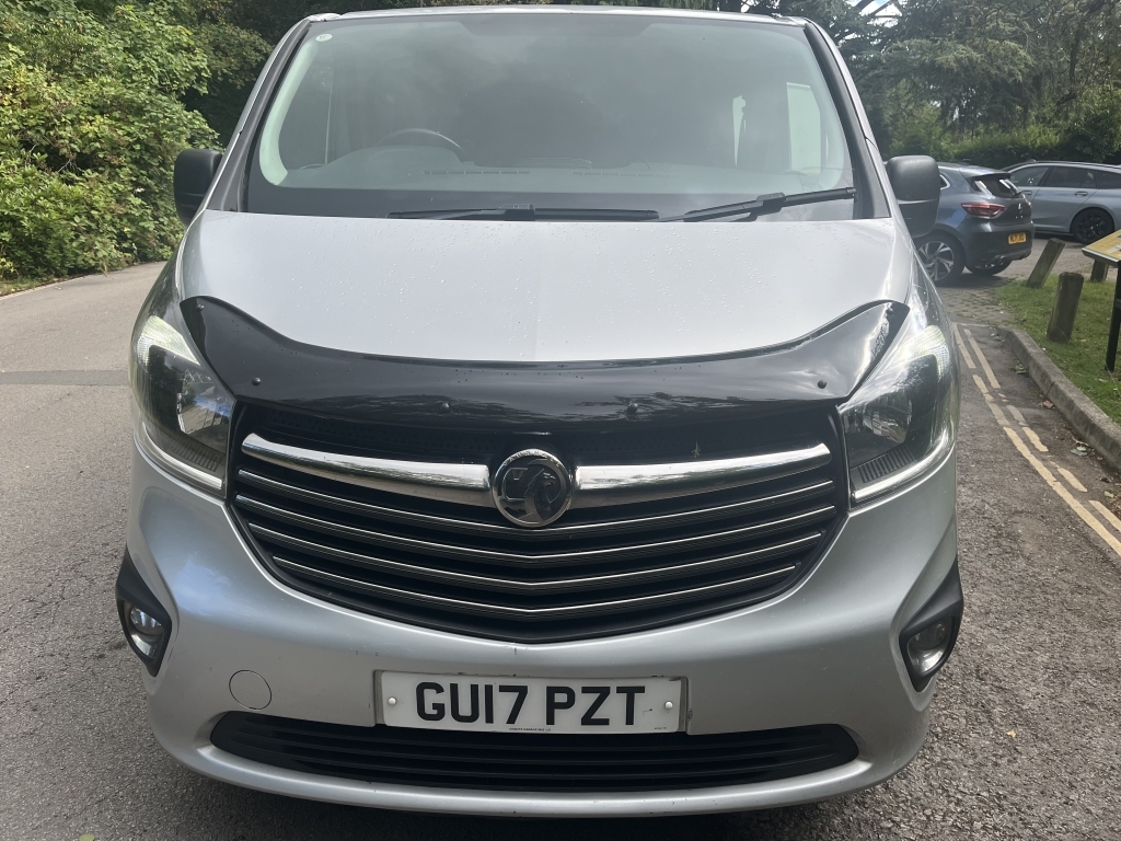 Vauxhall Vivaro Mpv Silver #6