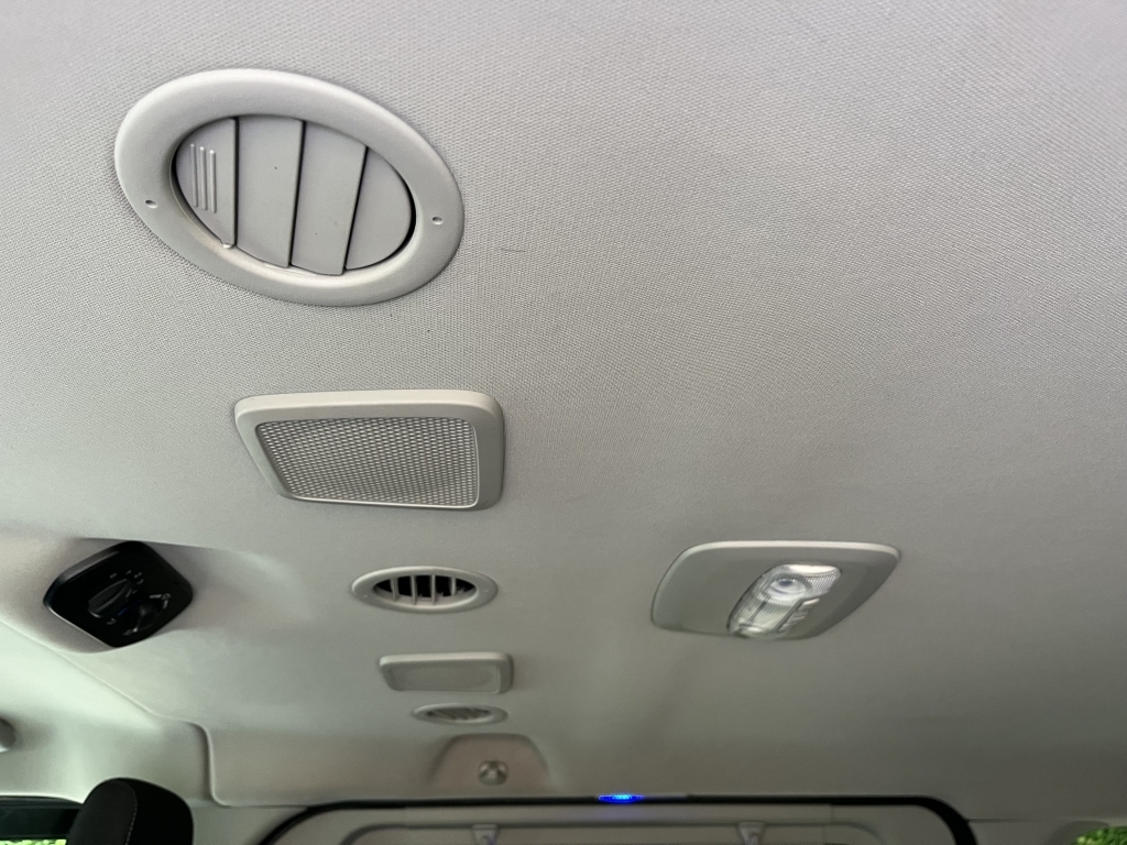 Ford Tourneo Custom Custom 2.0 310 Titanium Tdci 129 Bhp 5 Seat W Blue #32