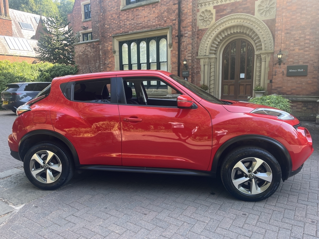 Nissan Juke Juke Acenta Red #2