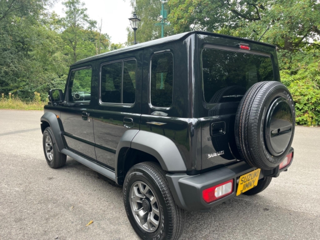 Suzuki Jimny Estate Black #4