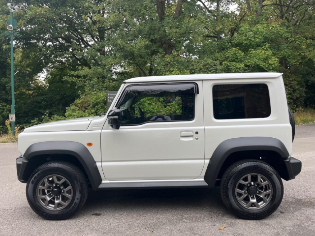 Suzuki Jimny Suv White #6