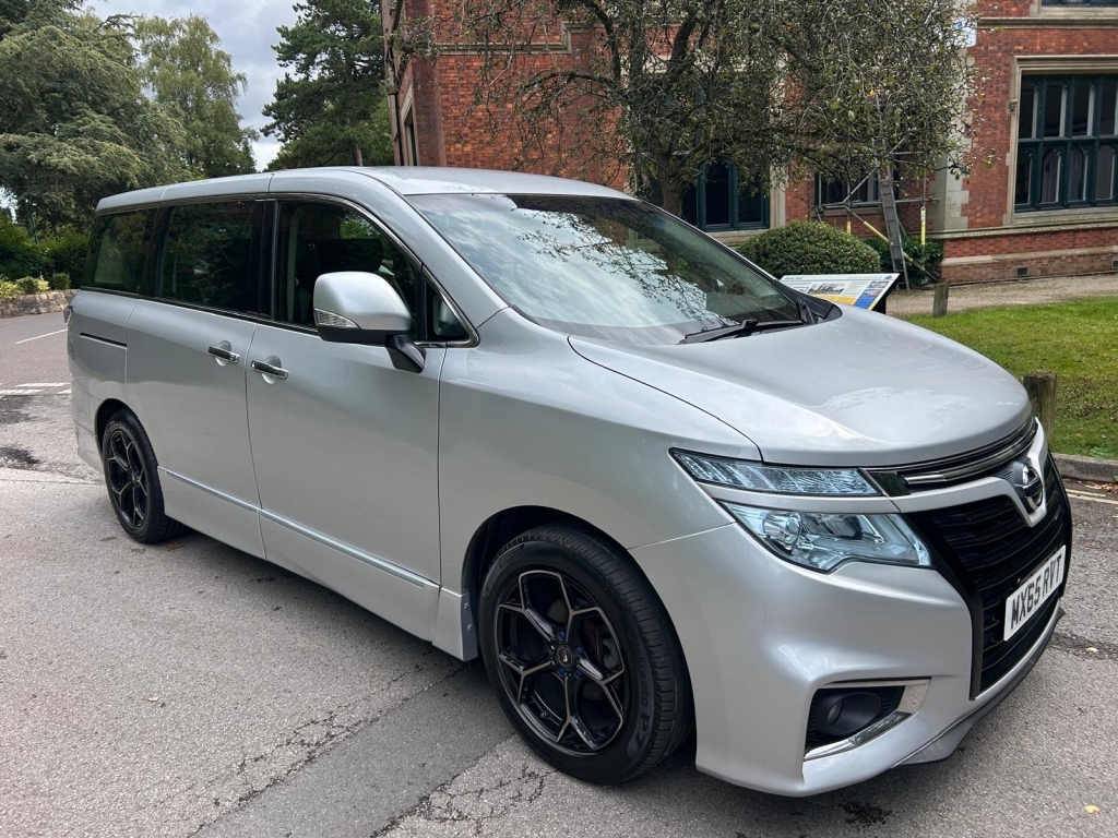 Nissan Elgrand Mpv Silver