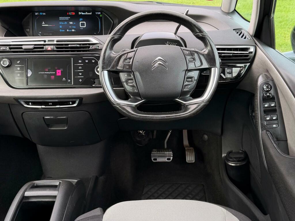 Citroen Grand C4 Picasso Exclusive Black #3
