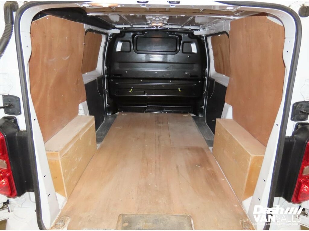 Vauxhall Vivaro Turbo D 2700 Pro White #5