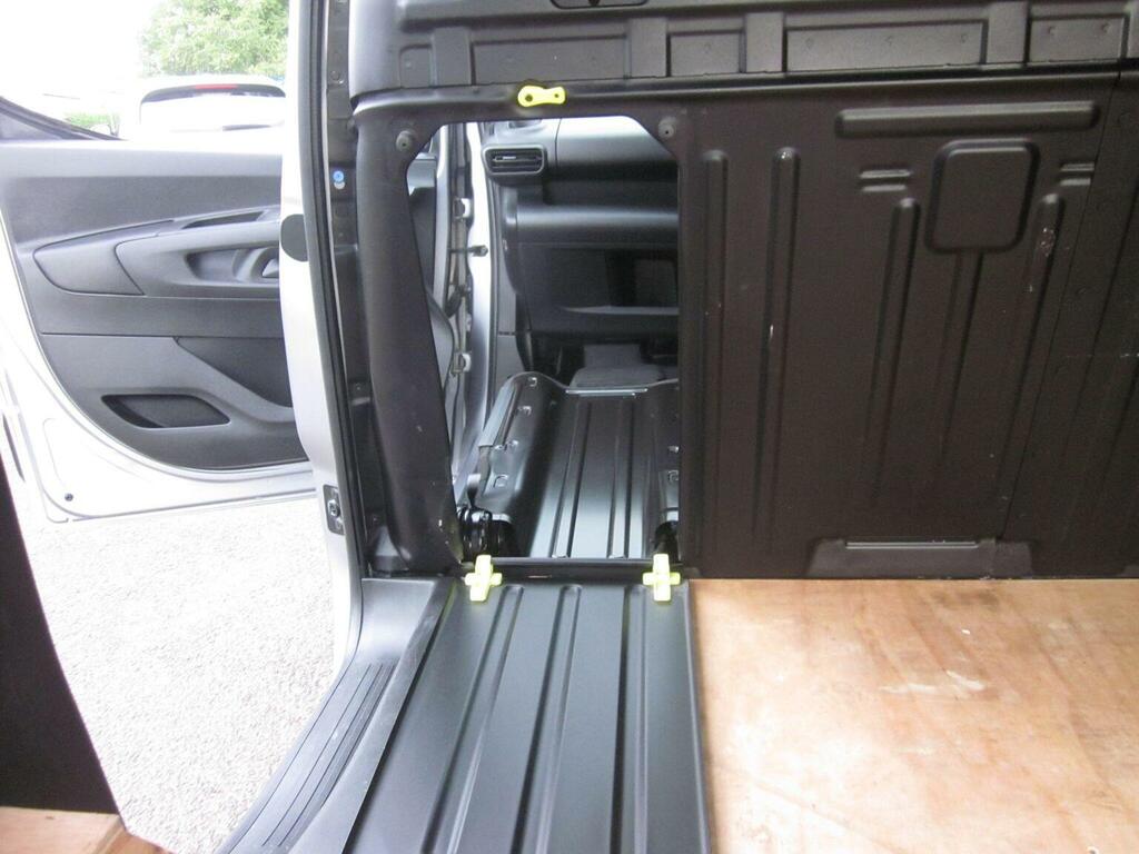 Citroen Berlingo 1.5 Bluehdi 100Ps Crew Van Enterprise White #17