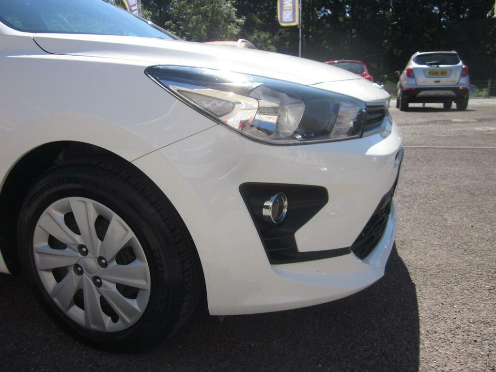 Kia RIO 1.0 T Gdi Mhev Gt Line S Hatchback Hybr Black #27