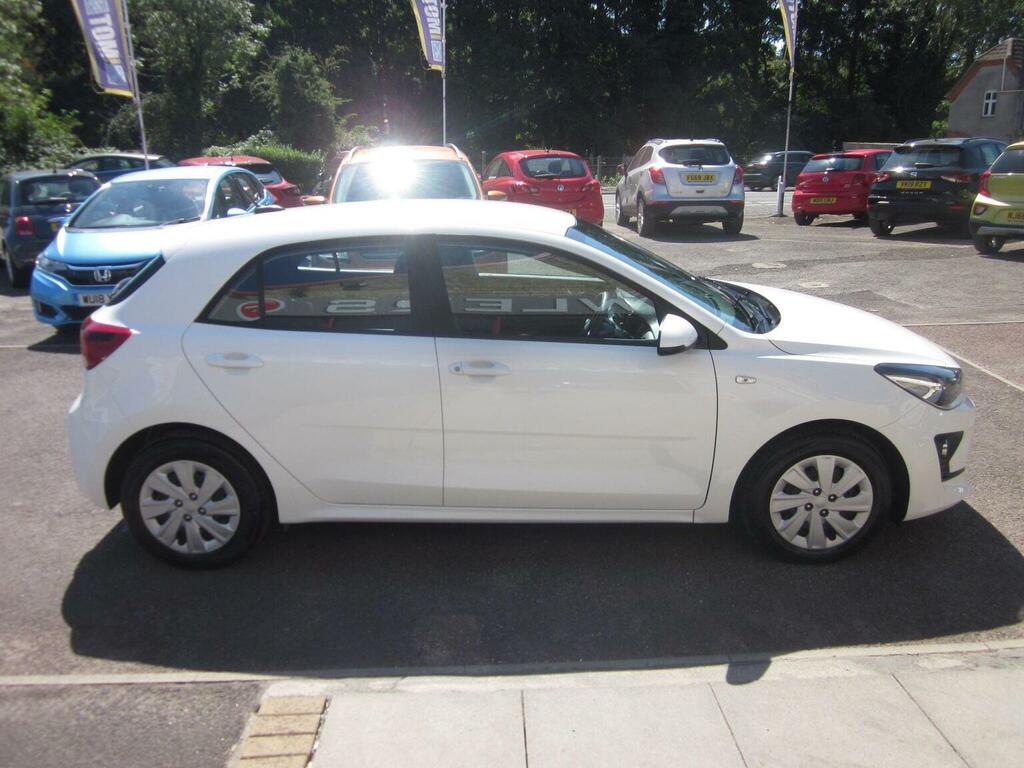 Kia RIO 1.0 T Gdi Mhev Gt Line S Hatchback Hybr Black #8