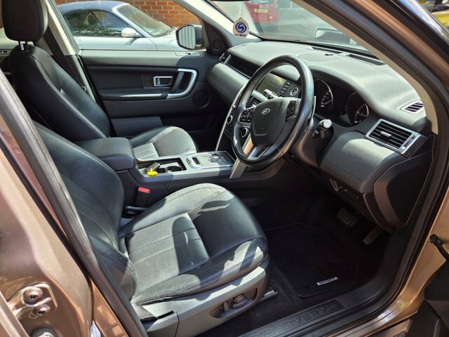 Land Rover Discovery Sport Td4 Se Tech Red #23