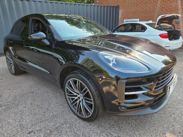 Porsche Macan 2019 2.0T Suv Pdk 4Wd Euro 6 Ss 245 Black #2