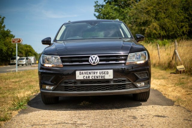 Volkswagen Tiguan 2018 2.0 Tdi Se Navigation Suv Dsg 4Mot GD18UOG Black #2