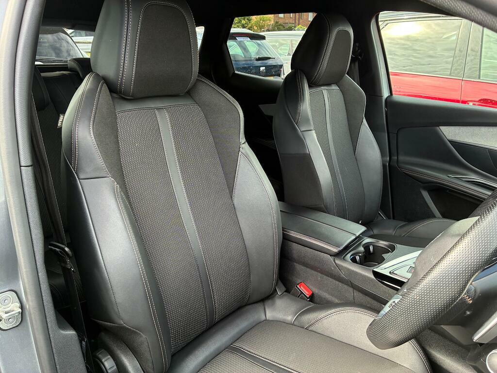 Peugeot 3008 1.2 Puretech Gt Eat Euro 6 Ss MH23OSB Grey #2
