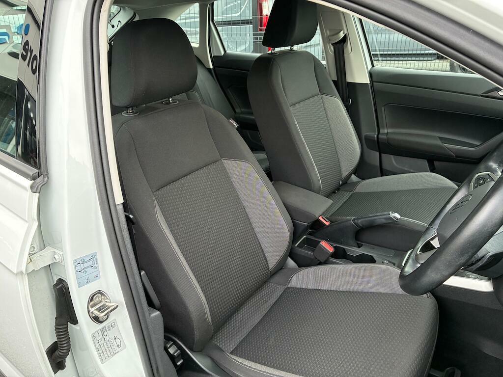 Volkswagen Taigo 1.0 Tsi Life Dsg Euro 6 Ss EX23PNZ White #2