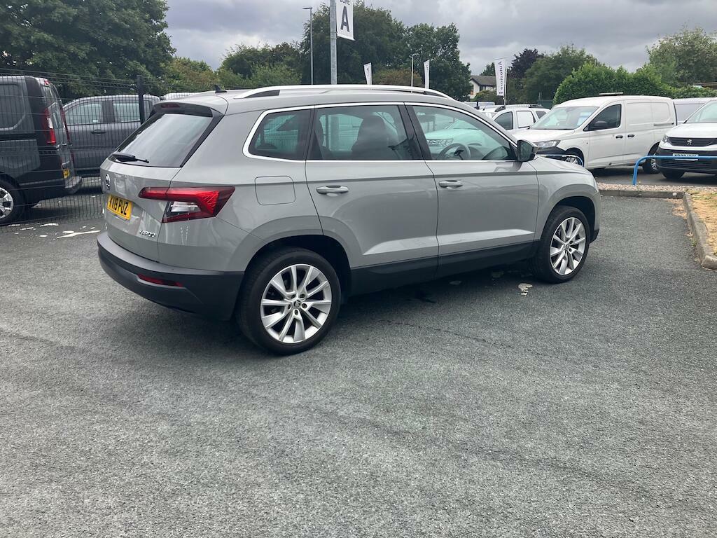 Skoda Karoq Se L Grey #5