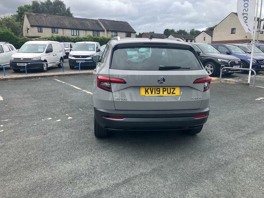 Skoda Karoq Se L Grey #4
