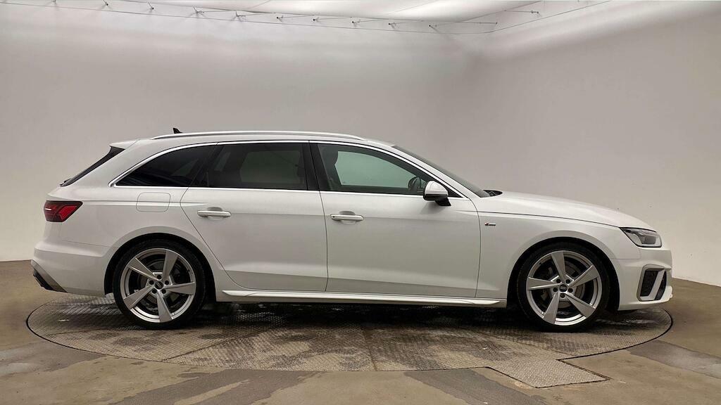 Audi A4 Avant S Line White #3