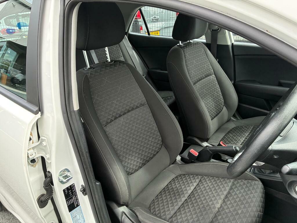 Kia RIO 1 White #2
