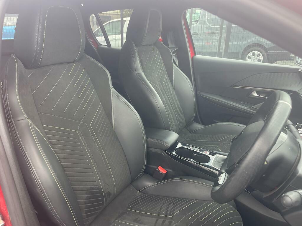 Peugeot 208 1.2 Hybrid 100 Gt E-dsc6 Grey #4