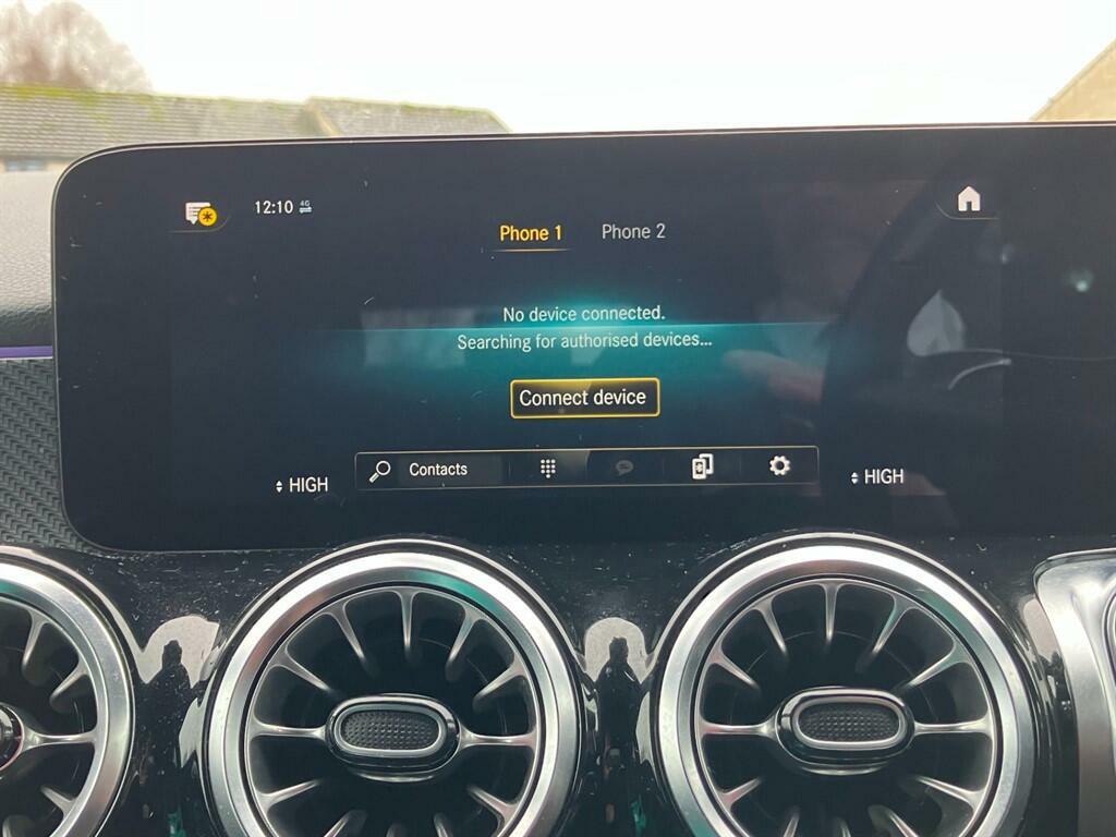 Mercedes-Benz GLB Class Mercedes-benz Glb 200 Amg Line Premium A Grey #42