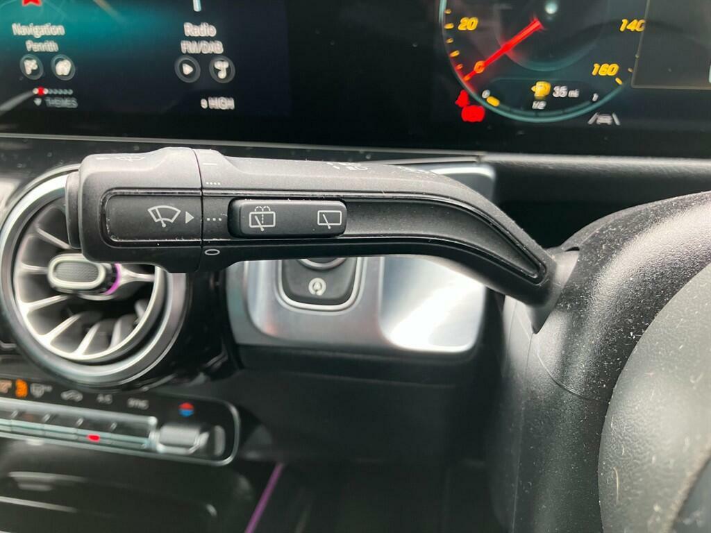 Mercedes-Benz GLB Class Mercedes-benz Glb 200 Amg Line Premium A Grey #36