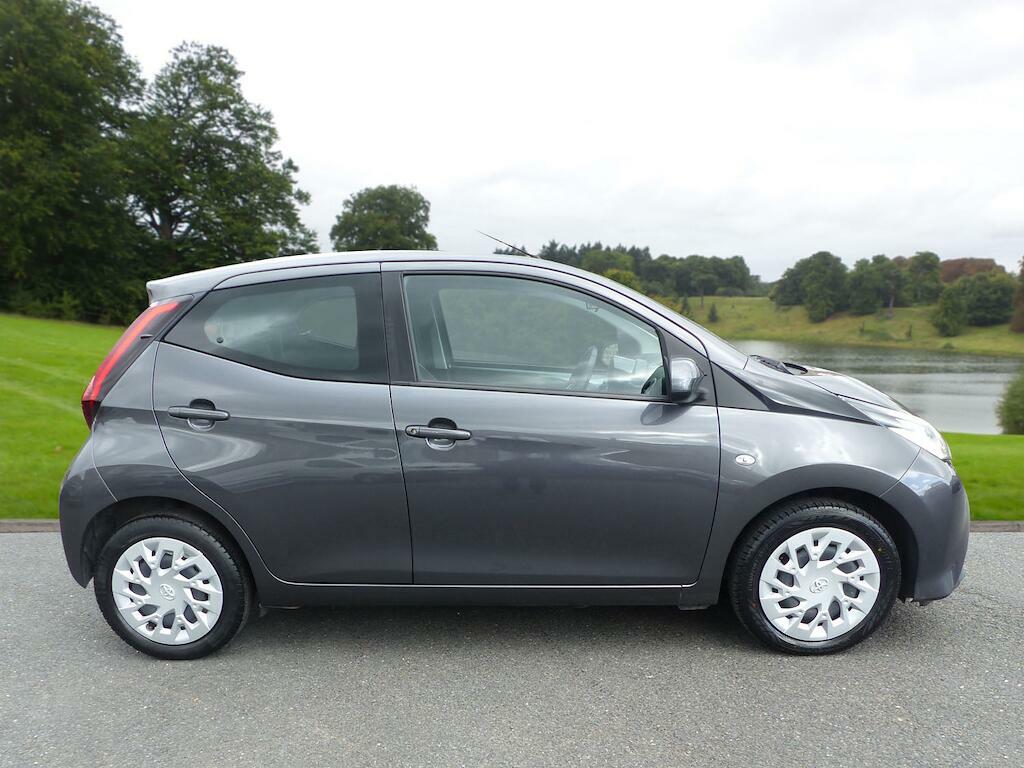 Toyota Aygo X X-play Grey #3