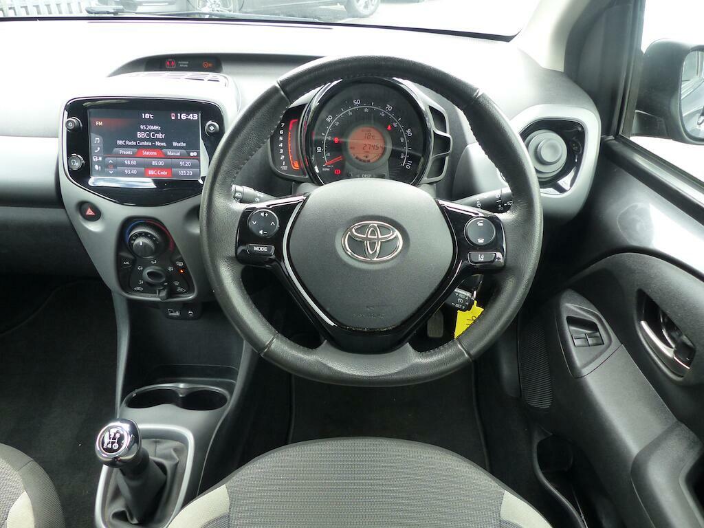 Toyota Aygo X X-trend Tss Red #11