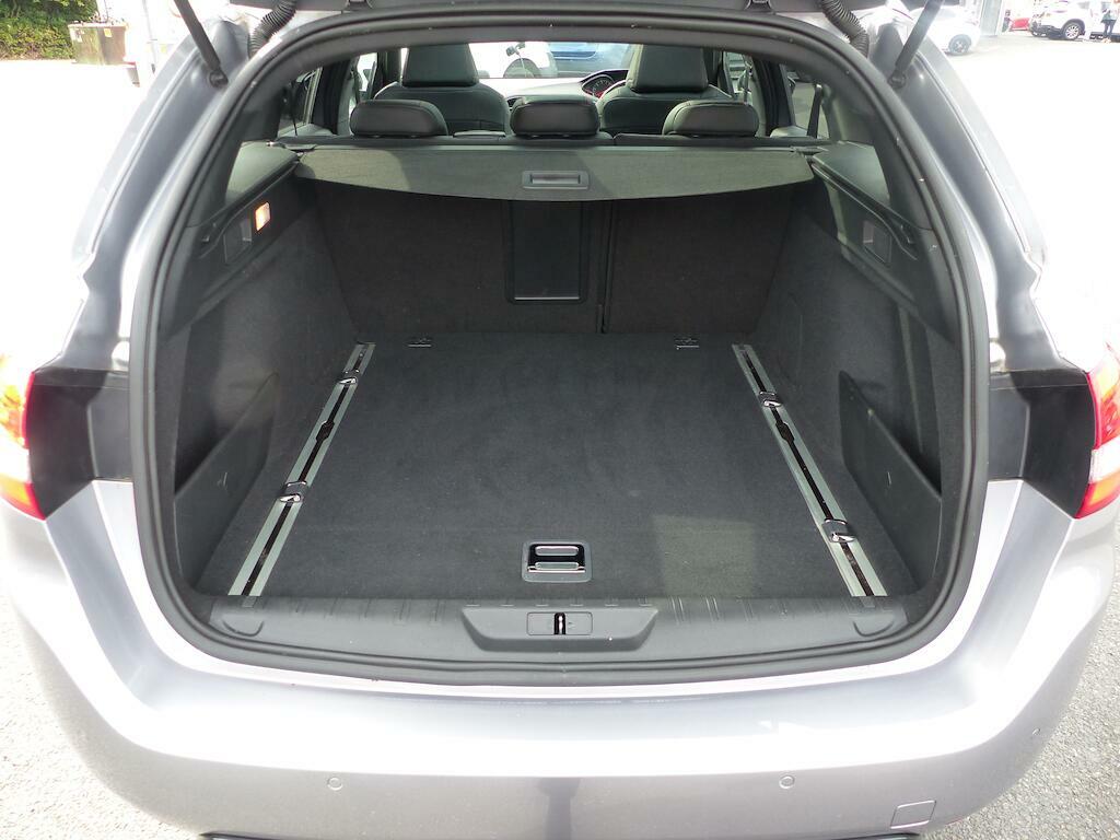 Peugeot 308 SW Sw Tech Edition 1.2 Puretech 130 Eat8 Grey #24