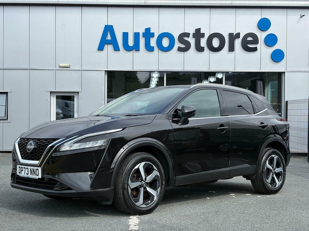 Nissan Qashqai N-connecta Black