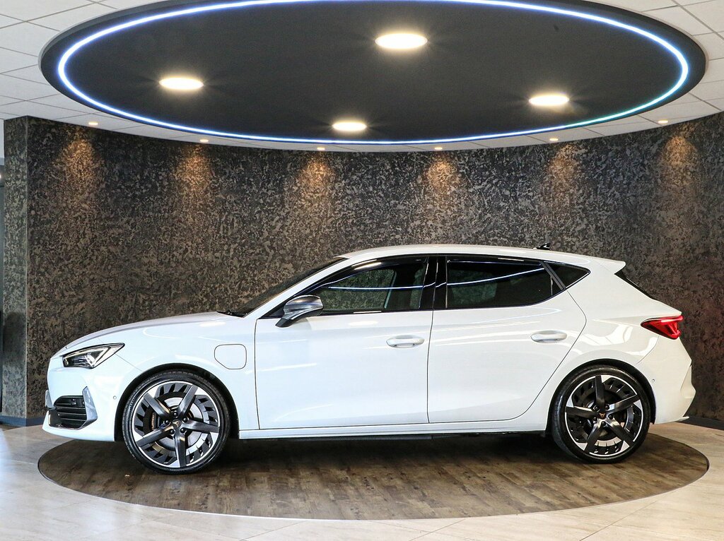 Cupra Leon Ehybrid Vz3 White #4