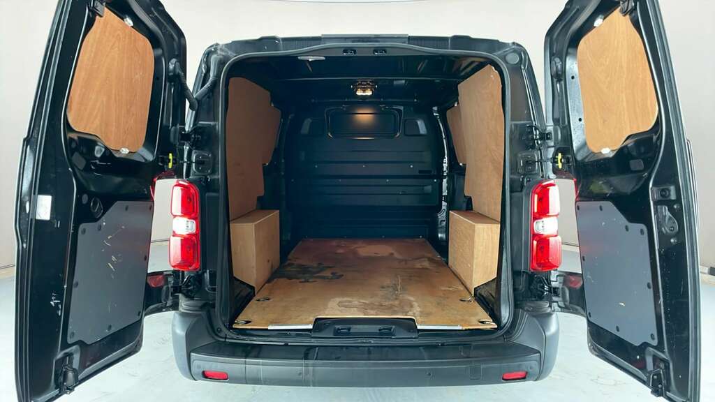 Vauxhall Vivaro 1.5 Vivaro F2900 Dynamic Ss Black #5