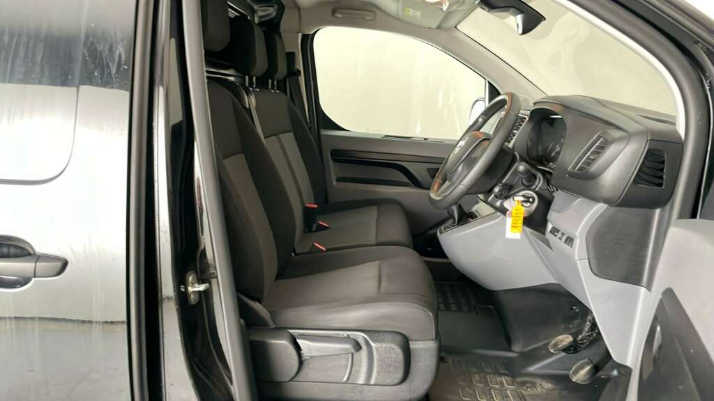 Vauxhall Vivaro 1.5 Vivaro F2900 Dynamic Ss Black #6