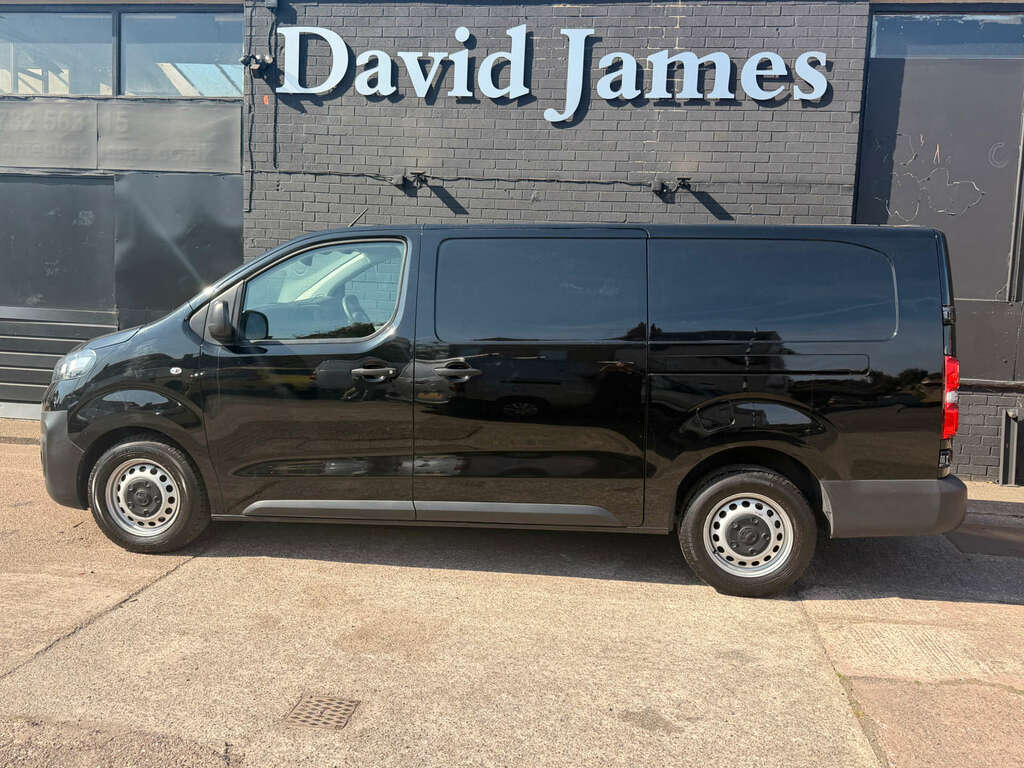Vauxhall Vivaro 1.5 Vivaro F2900 Dynamic Ss Black #4