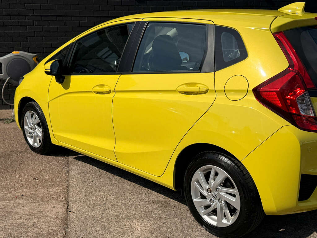 Honda Jazz 1.3 Ima Hs Hybrid Cvt White #11
