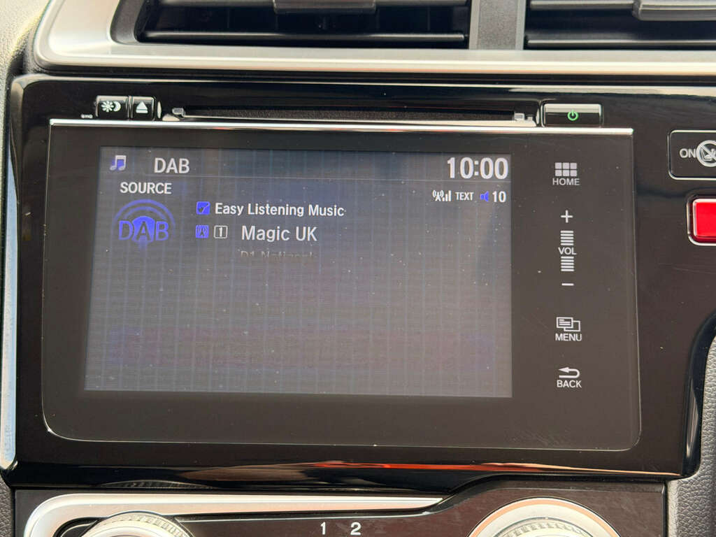 Honda Jazz 1.3 Ima Hs Hybrid Cvt White #16