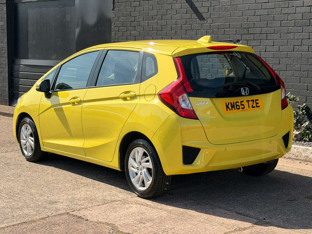 Honda Jazz 1.3 Jazz Se I-vtec Yellow #5