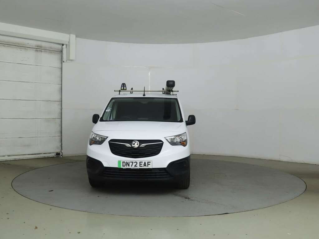 Vauxhall Combo Combo-e 2300 Dynamic White #2