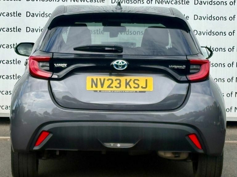 Toyota Yaris 1.5 Vvt-h Design Hatchback Hybrid E-cvt NV23KSJ Grey #6