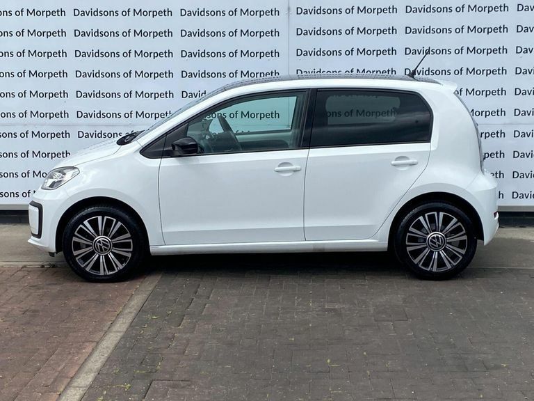 Volkswagen Up 1.0 Black Edition Hatchback Euro White #6