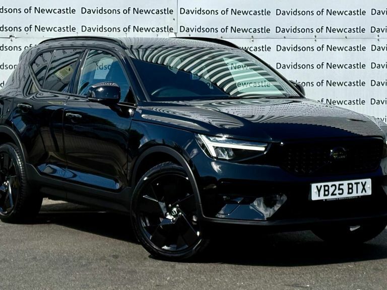 Volvo XC40 2.0 B4 Mhev Plus Black Edition Suv Hybr YB25BTX Black