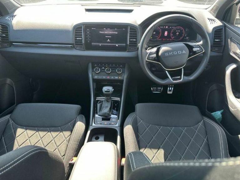 Skoda Karoq 1.5 Tsi Act Sportline Edition Suv Dsg E White #4