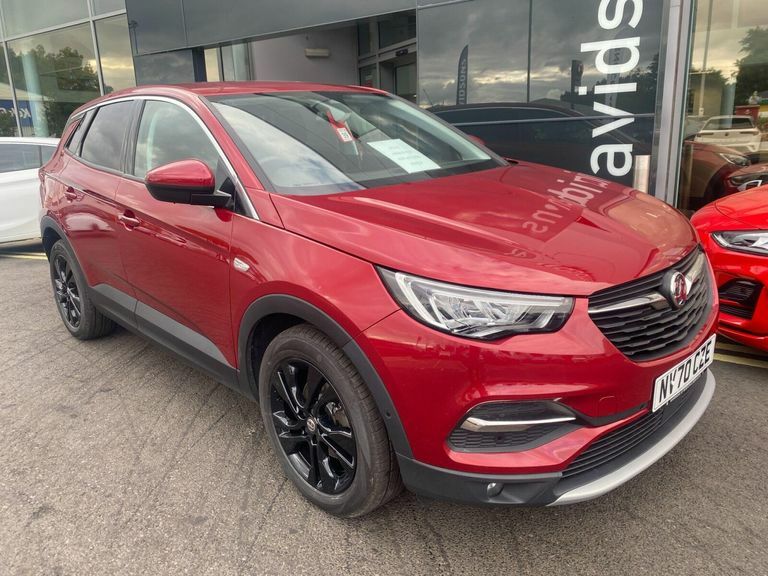 Vauxhall Grandland X 1.2 Turbo Se Premium Suv Euro 6 S Red