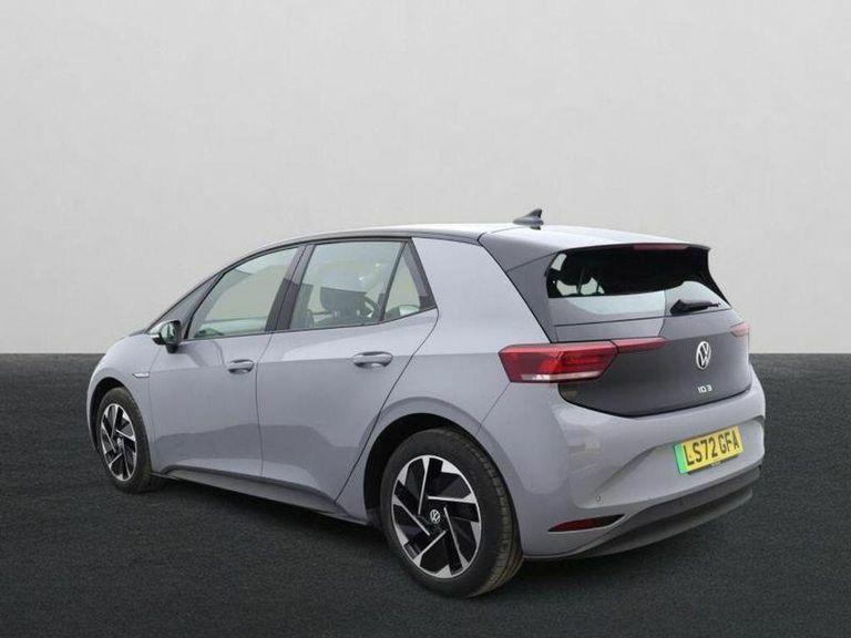 Volkswagen ID.3 Pro 58Kwh Life Hatchback 145 Ps Grey #3
