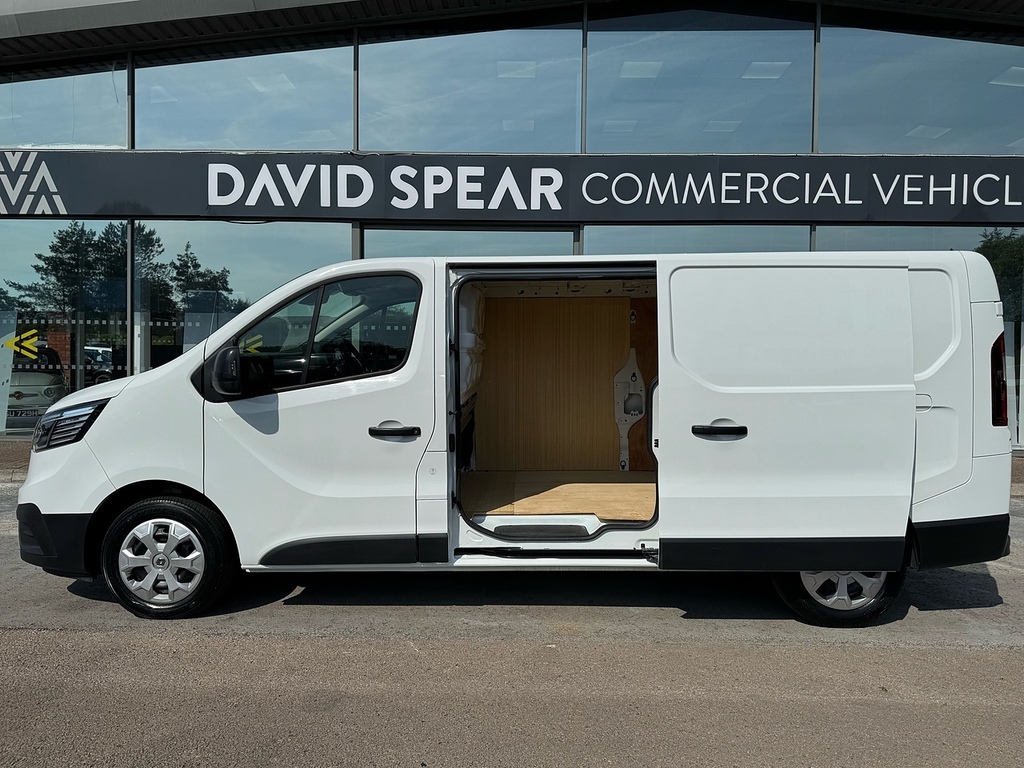 Renault Trafic 2.0 Dci Blue 30 Business Lwb Euro 6 Ss #16