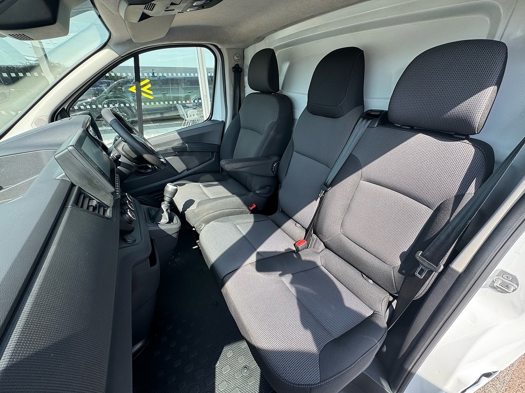 Renault Trafic 2.0 Dci Blue 30 Business Lwb Euro 6 Ss #7