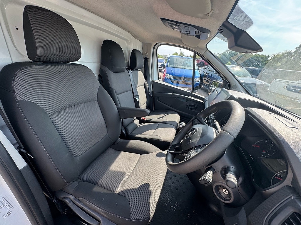 Renault Trafic 2.0 Dci Blue 30 Business Lwb Euro 6 Ss #24
