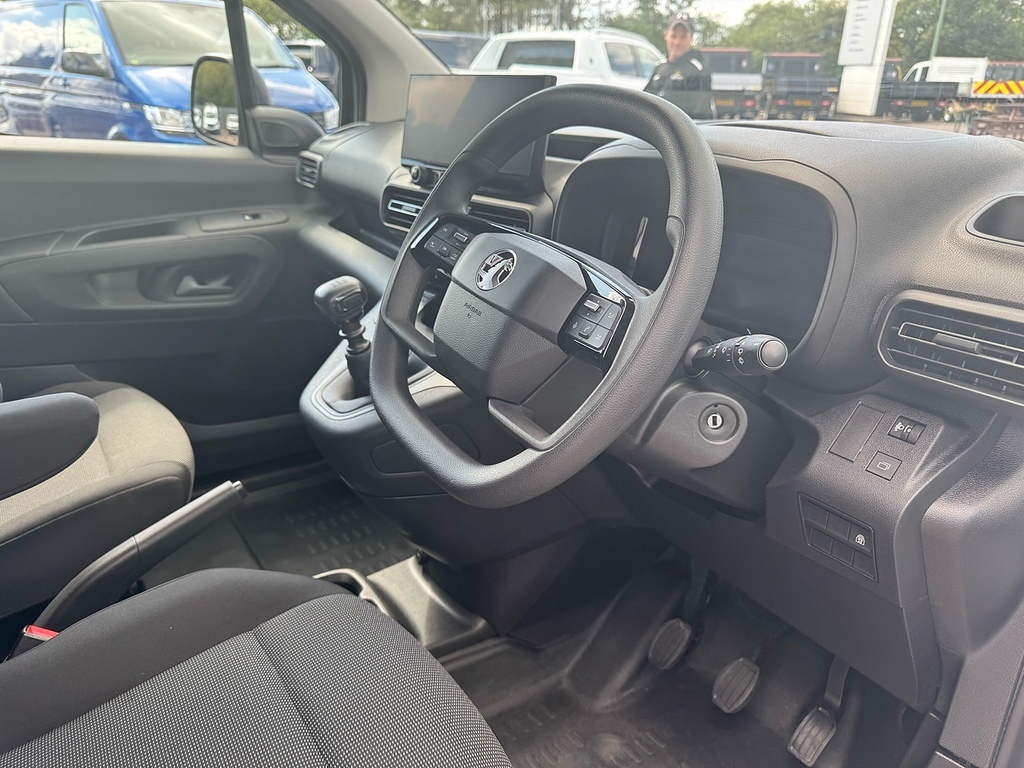 Vauxhall Combo Turbo D 2300 Prime Lwb 100Ps 5 Seater Crew With Ai White #5