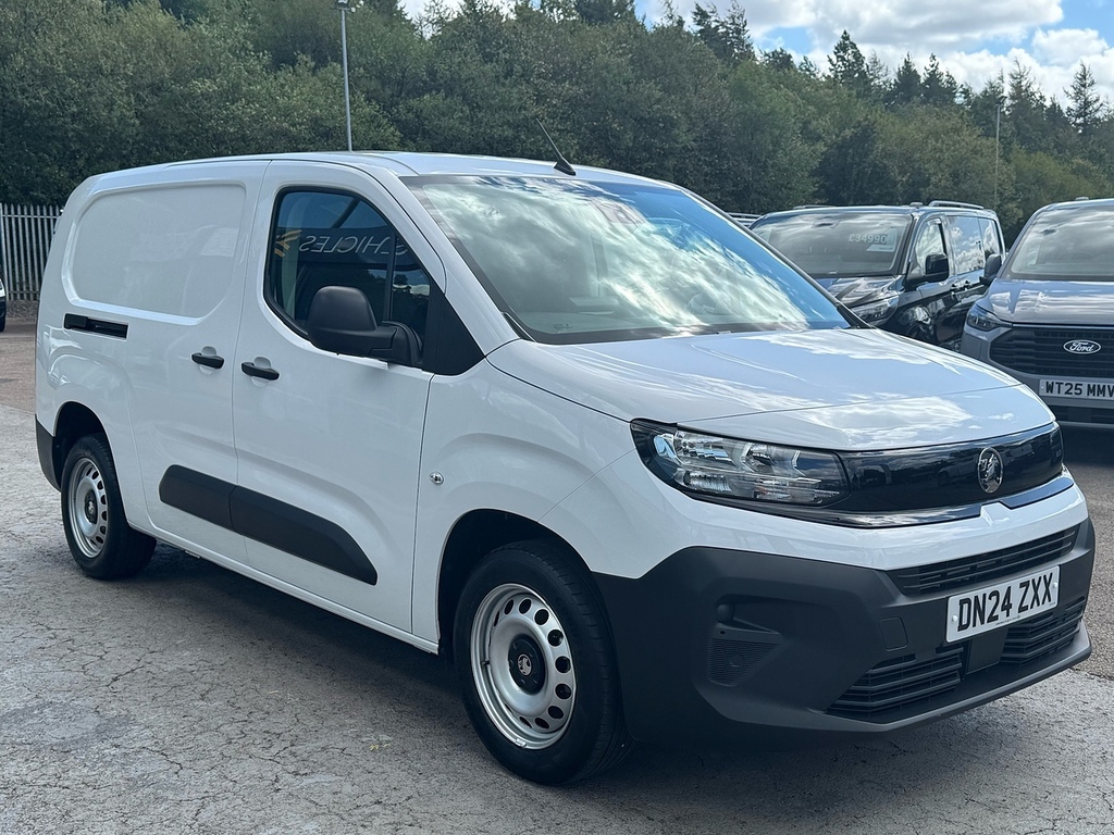 Vauxhall Combo Turbo D 2300 Prime Lwb 100Ps 5 Seater Crew With Ai White #3