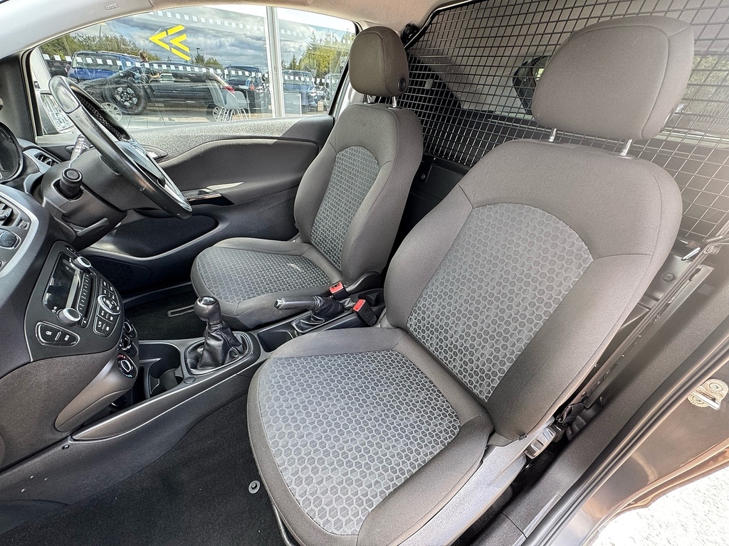 Vauxhall Corsa 1.4 Limited Edition Ecoflex 74 Bhp Apple Carpla Black #7